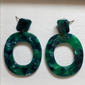 Cute green tortoise shell earrings!